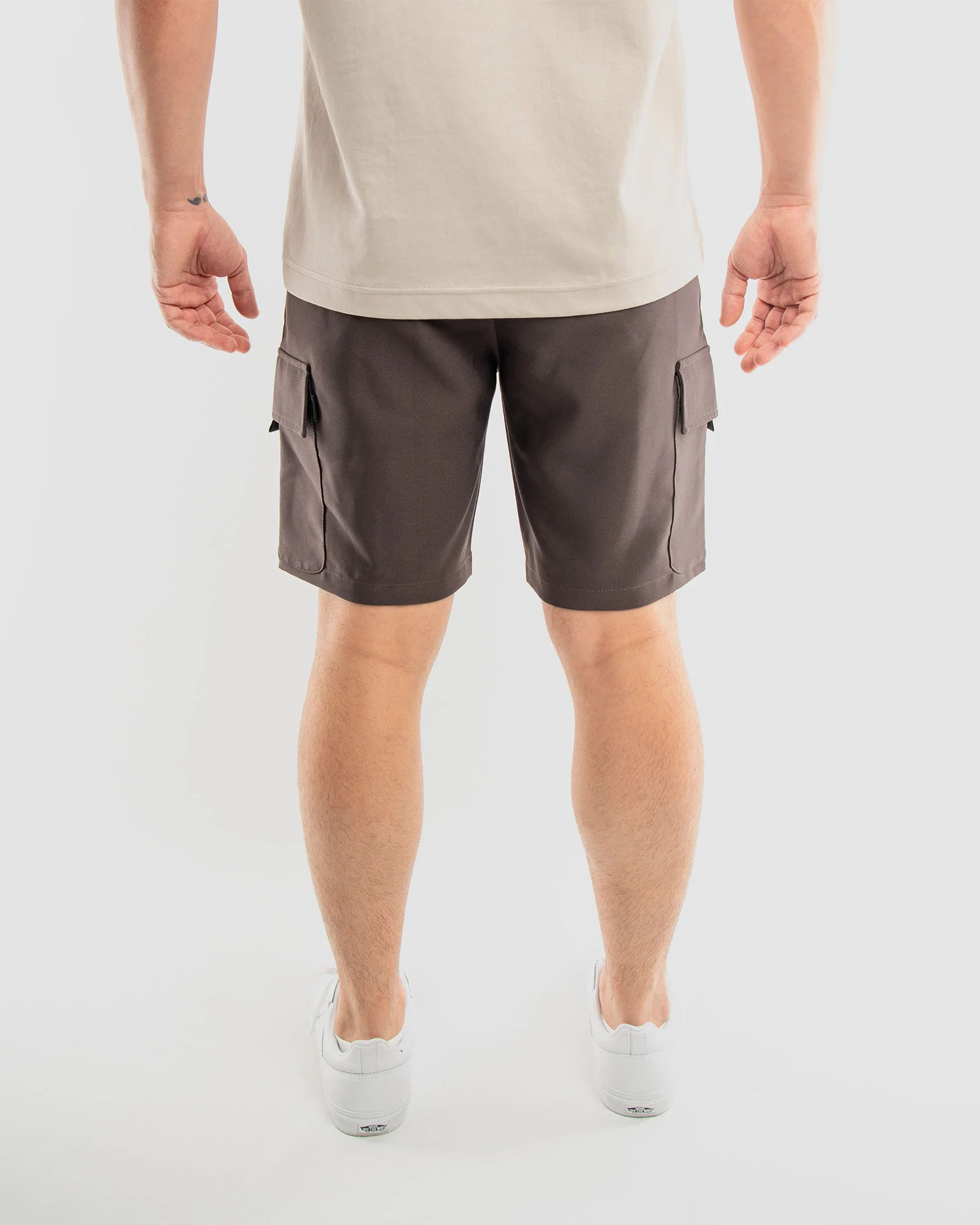MEN'S ADLAI POLY TECH CARGO SHORTS - Image 12