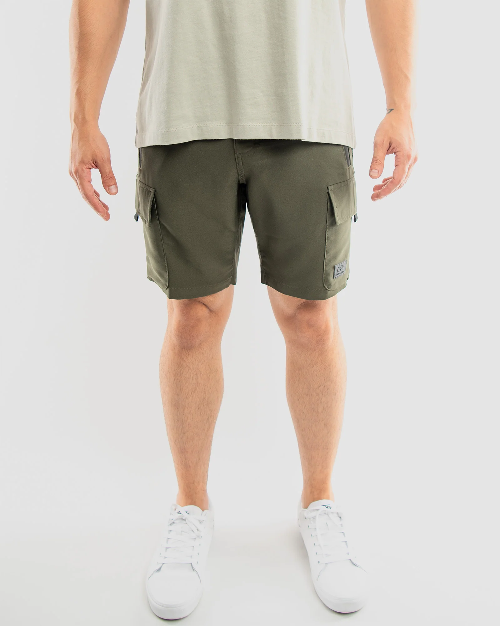 MEN'S ADLAI POLY TECH CARGO SHORTS - Image 13