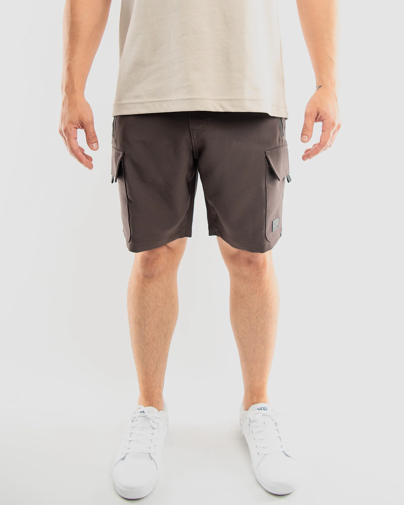 MEN'S ADLAI POLY TECH CARGO SHORTS - Image 7