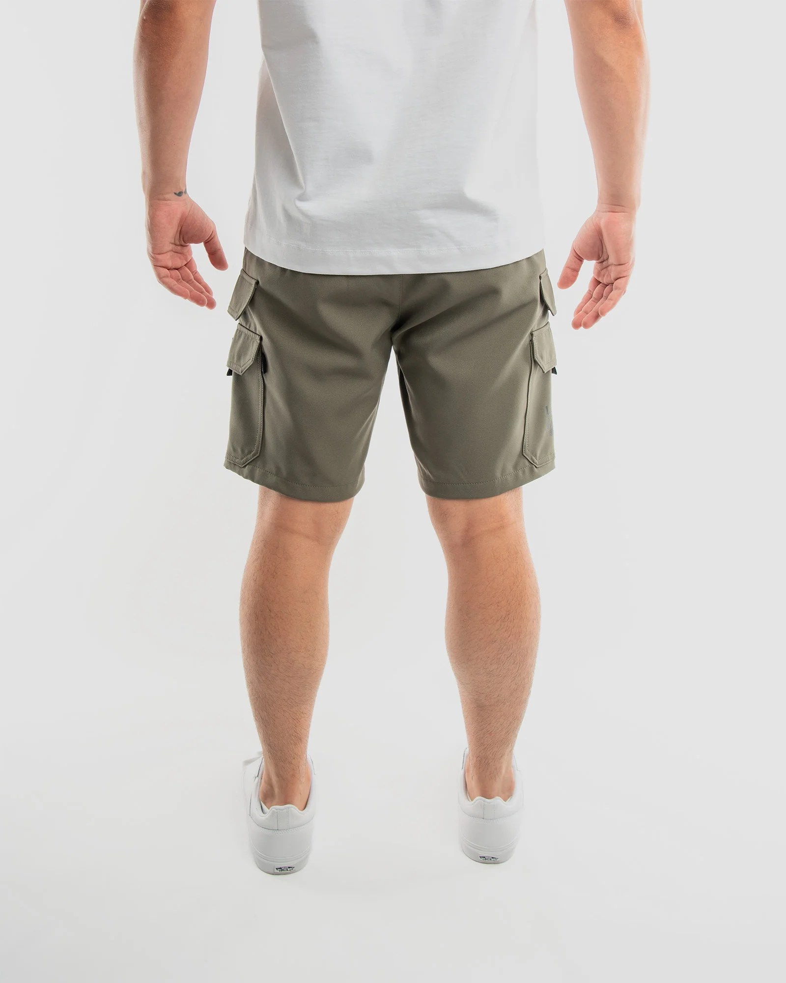 MEN'S AZZAH POLY TECH CARGO SHORTS - Image 24